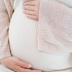 比特币在同一交易👩‍⚕️🚅日跌破关键🛹🍦整数位，强化🔄🥑了其与🎏🇨🇷